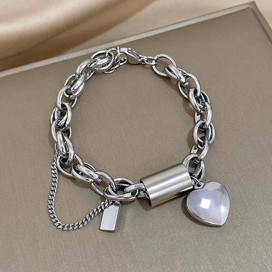 ハートチャーム チャンキーチェーンブレスレット