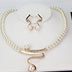 白玉 — 天然パールのネックレス & イヤリング セット ゴールド