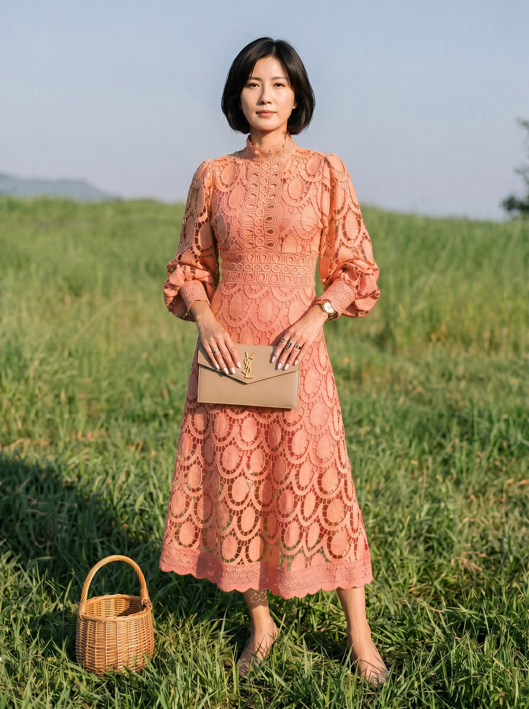 colour:Apricot