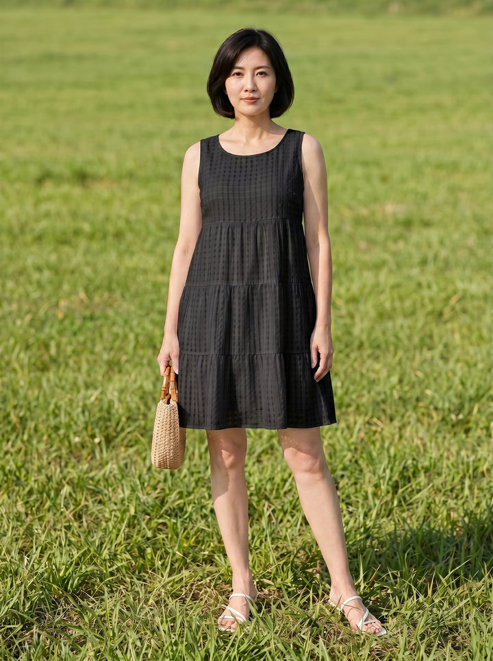 colour:Black