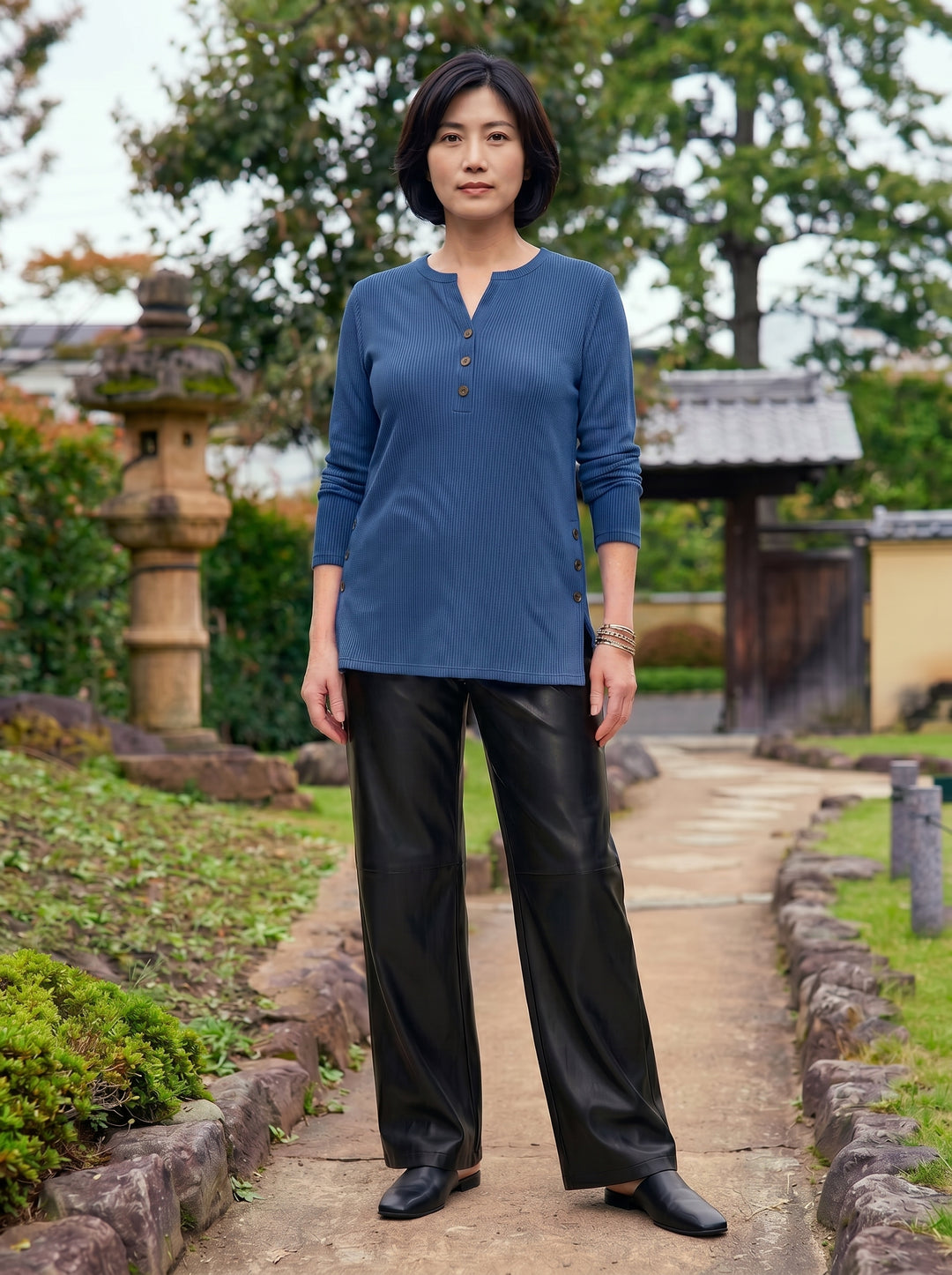 colour:Dark Blue