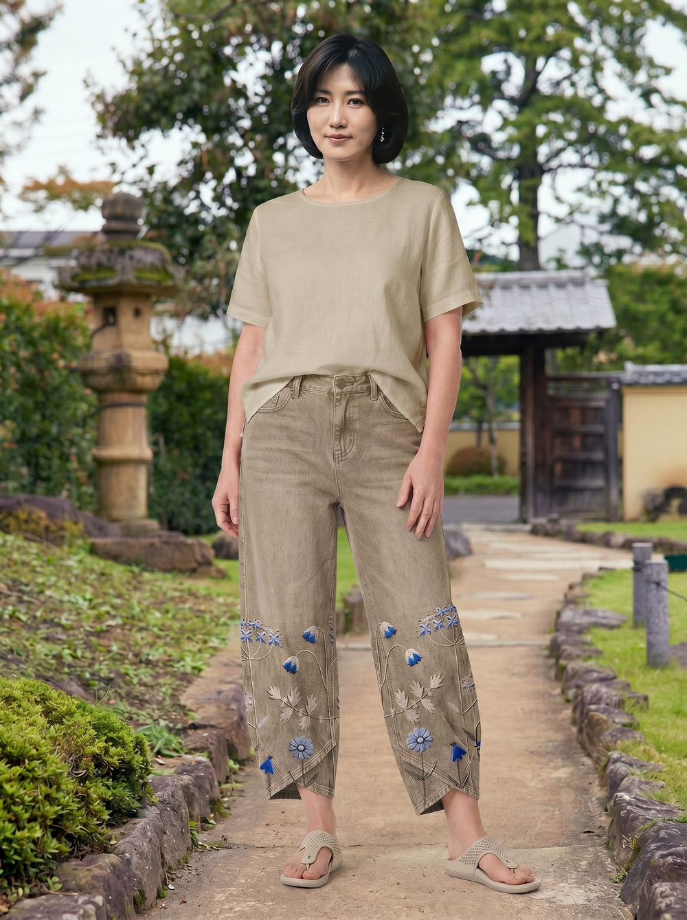 colour:Khaki